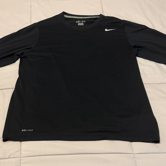 Nike Men's Long Sleeve Black Dri-FIT Tee - Picture 1 of 9